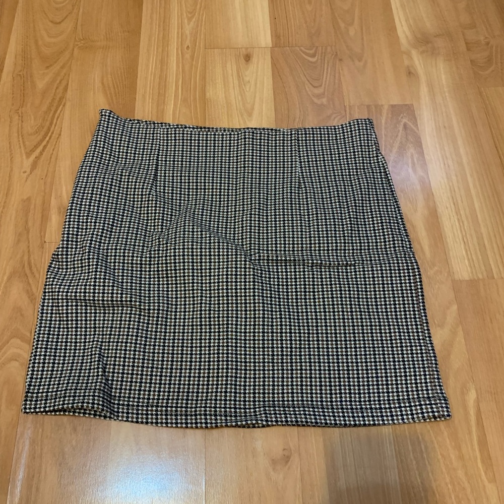 Brandy Melville skirt